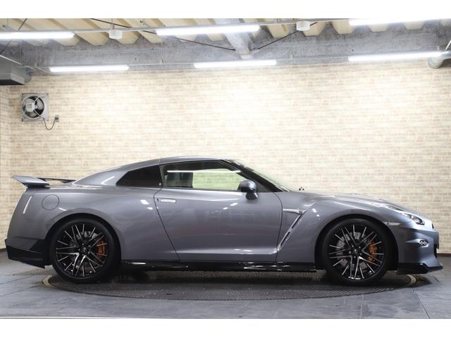 GT-R プレミアムエディション MY24 1オーナー nismoスポリセ BOSEサウンドシステム 純正アルミ鍛造RAYS20インチ フジツボ製チタンマフラー ビルシュタインサス フルセグナビ ETC(6枚目)
