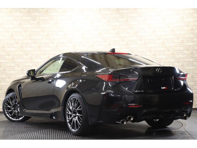 RC F ベースグレード オプションブラック&ホワイト本革シート 純正BBS製19インチ brembo スリットローター アクティブリアウィング ナビ バックカメラ ドラレコ(9枚目)