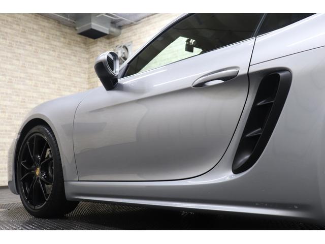 718ケイマン 718ケイマン 6MT サテンブラック塗装20インチカレラSホイール スポーツクロノPKG スポーツエグゾースト PASM PDLSバイキセノンヘッドライト スポーツシートプラス シートヒーター(18枚目)