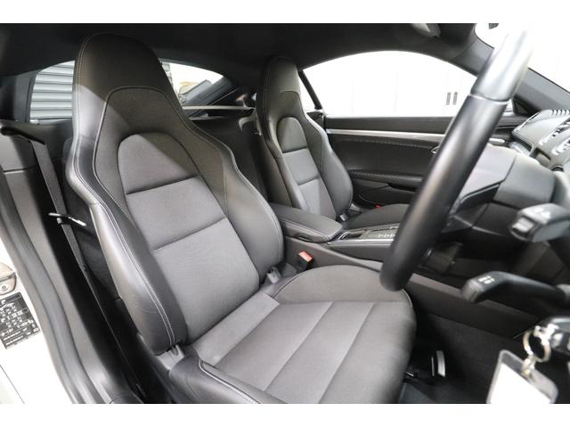 718ケイマン 718ケイマン 6MT サテンブラック塗装20インチカレラSホイール スポーツクロノPKG スポーツエグゾースト PASM PDLSバイキセノンヘッドライト スポーツシートプラス シートヒーター(20枚目)