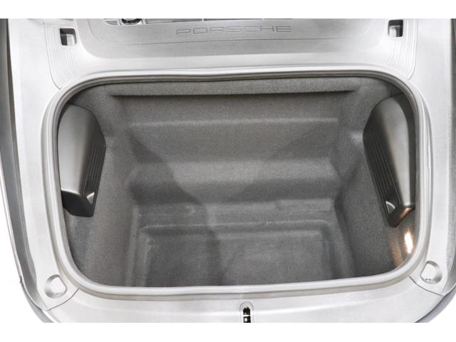 718ケイマン 718ケイマン 6MT サテンブラック塗装20インチカレラSホイール スポーツクロノPKG スポーツエグゾースト PASM PDLSバイキセノンヘッドライト スポーツシートプラス シートヒーター(36枚目)