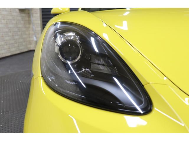 ７１８ボクスター ７１８ボクスターＧＴＳ　４．０　左Ｈ　６ＭＴ　純正ＯＰスポーツクロノＰＫＧ　ＰＣＣＢ　ＰＡＳＭ　ＰＤＬＳバイキセノンヘッドライト　シートヒーター　オートエアコン　スポーツエグゾースト　ＰＣＭナビ　リアビューカメラ付きパークアシスト（18枚目）