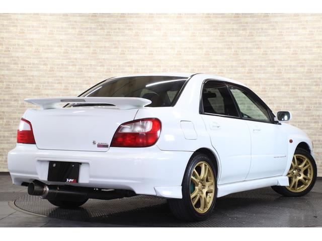 インプレッサ ＷＲＸ　ＳＴｉ　Ｓ仕様　８．９万ｋｍ時タイベル交換済み　フジツボマフラー　ＳＴＩ　Ｇｅｎｏｍｅ追加メーター　純正１７インチ　ｂｒｅｍｂｏ　フロントタワーバー　ｍｏｍｏステアリング　ドラレコ　ＥＴＣ（7枚目）