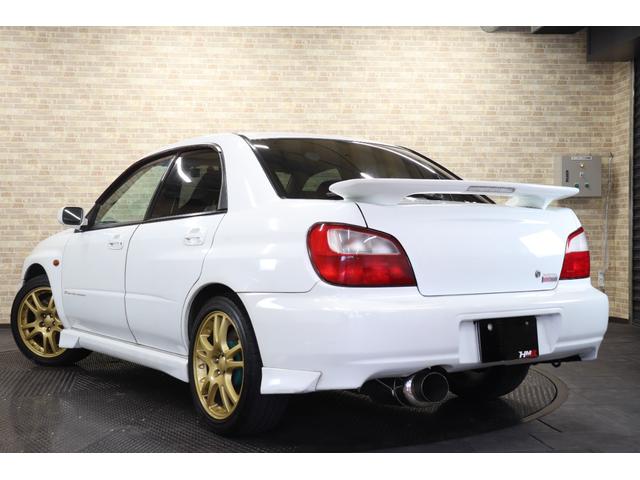 インプレッサ ＷＲＸ　ＳＴｉ　Ｓ仕様　８．９万ｋｍ時タイベル交換済み　フジツボマフラー　ＳＴＩ　Ｇｅｎｏｍｅ追加メーター　純正１７インチ　ｂｒｅｍｂｏ　フロントタワーバー　ｍｏｍｏステアリング　ドラレコ　ＥＴＣ（9枚目）