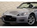 同色全塗装 ノーマルコンディション 純正16インチ 黒革シート ナビ ETC!シルバーストーンメタリックのS2000入庫しました。