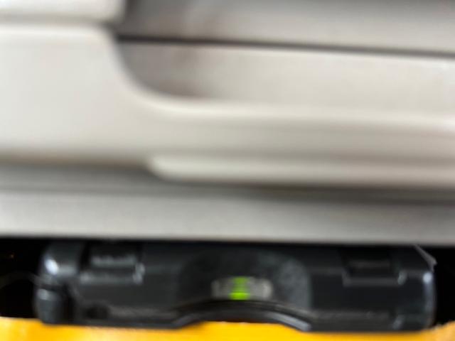 ラシーン タイプＩ　５速マニュアル　エアコン　アルミタイヤ　ＥＴＣ　ＭＴ　４ＷＤ（26枚目）