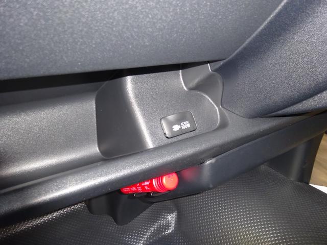 ハイエースバン ロングＤＸ　前後クリアランスソナー　プリクラッシュセーフティー　レーンディパーチャーアラート　電動格納ミラー（20枚目）