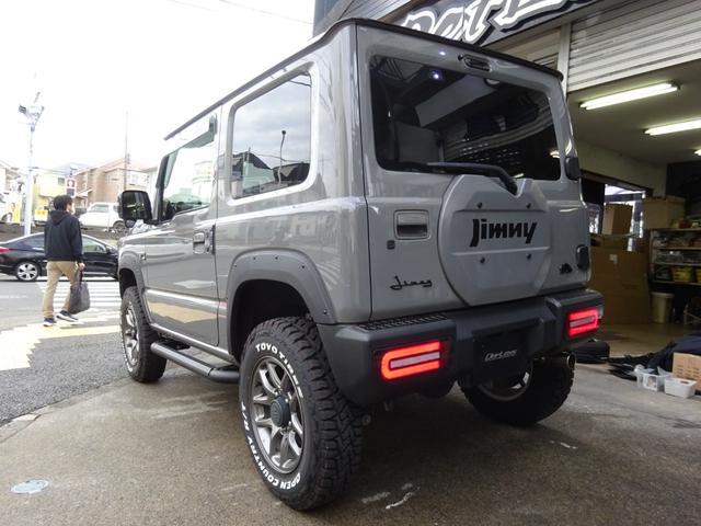 ジムニー ＸＣ　アルパイン１１ディスプレイオーディオ　アルパインデジタルインナーミラー　リフトアップ　Ｒ／Ｔタイヤ　社外マフラー　社外インテーク　社外テール　社外コンピューター　カスタム（8枚目）