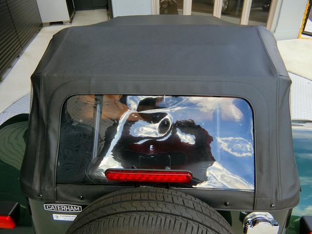 スーパー７ スーパーセブン２０００　格子型ラジエーターグリル、ポリッシュドウインドスクリーンフレーム＆スタンシオン、ポリッシュドサイレンサー、サテンシルバーフィラーキャップ、ロングフロントウイング、スペアホイール＆キャリア（46枚目）