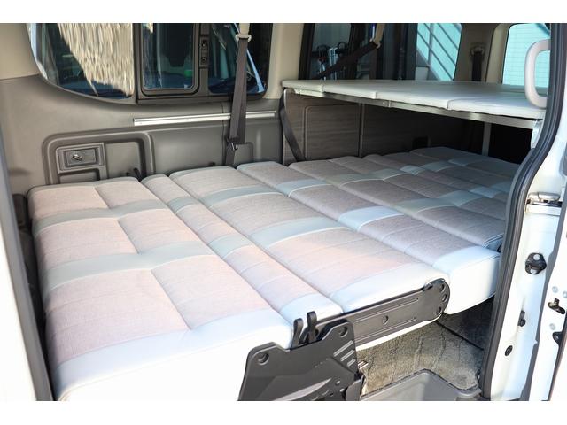 ＮＶ３５０キャラバンワゴン 　キャンピングカー／ＯＺ製グランドバケーション／２段ベッド／３列シート／社外ナビ／フリップダウンモニター／前後社外スタビライザー／パワースライドドア／リアクーラー／リアヒーター（6枚目）