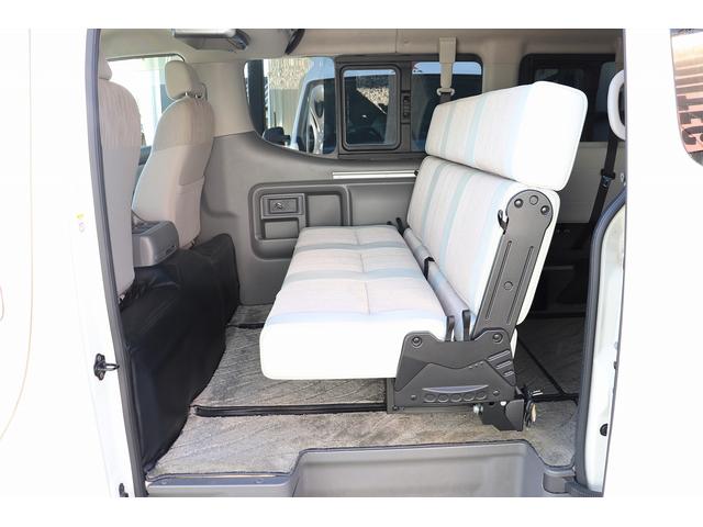ＮＶ３５０キャラバンワゴン 　キャンピングカー／ＯＺ製グランドバケーション／２段ベッド／３列シート／社外ナビ／フリップダウンモニター／前後社外スタビライザー／パワースライドドア／リアクーラー／リアヒーター（11枚目）