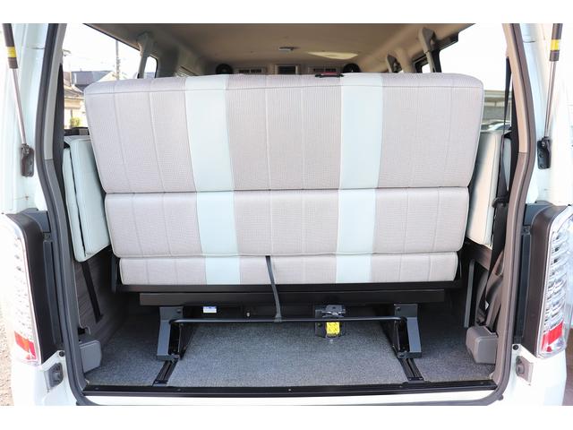 ＮＶ３５０キャラバンワゴン 　キャンピングカー／ＯＺ製グランドバケーション／２段ベッド／３列シート／社外ナビ／フリップダウンモニター／前後社外スタビライザー／パワースライドドア／リアクーラー／リアヒーター（12枚目）