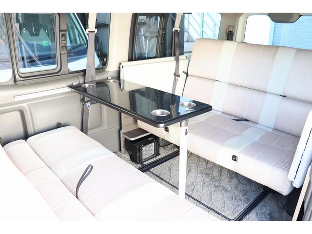 ＮＶ３５０キャラバンワゴン 　キャンピングカー／ＯＺ製グランドバケーション／２段ベッド／３列シート／社外ナビ／フリップダウンモニター／前後社外スタビライザー／パワースライドドア／リアクーラー／リアヒーター（16枚目）