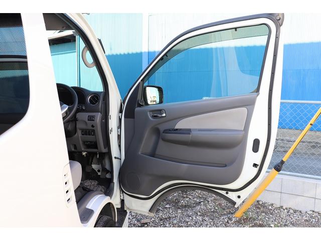 ＮＶ３５０キャラバンワゴン 　キャンピングカー／ＯＺ製グランドバケーション／２段ベッド／３列シート／社外ナビ／フリップダウンモニター／前後社外スタビライザー／パワースライドドア／リアクーラー／リアヒーター（33枚目）