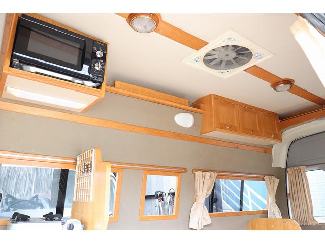ハイエースバン 　キャンピングカー／カトーモーター製／ロングトレイン／ＦＦヒーター／冷蔵庫／外部充電／走行充電／１５００Ｗインバーター／ツインサブバッテリー／シンク／電子レンジ（6枚目）