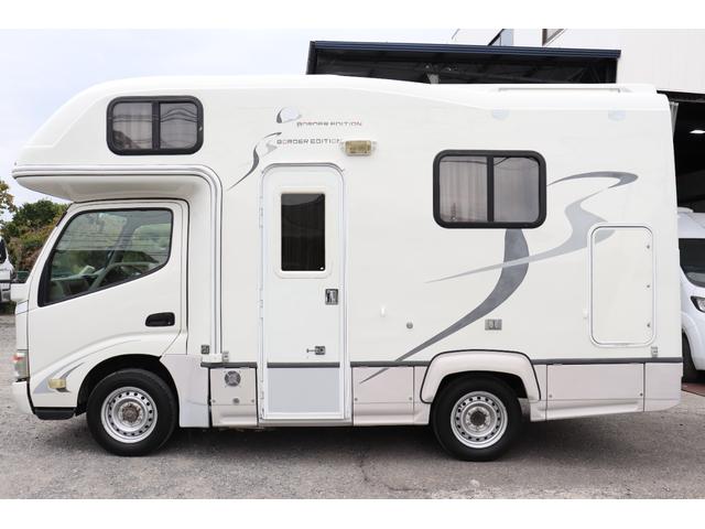 カムロード 　ナッツＲＶ／クレソンボーダーエディション／ガラスコーティング施工済み／ＦＦヒーター／ツインサブバッテリー／１５００Ｗインバーター／電動マックスファン／ソーラーパネル×２／２段ベッド（6枚目）