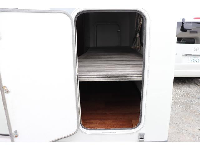 カムロード 　ナッツＲＶ／クレソンボーダーエディション／ガラスコーティング施工済み／ＦＦヒーター／ツインサブバッテリー／１５００Ｗインバーター／電動マックスファン／ソーラーパネル×２／２段ベッド（22枚目）