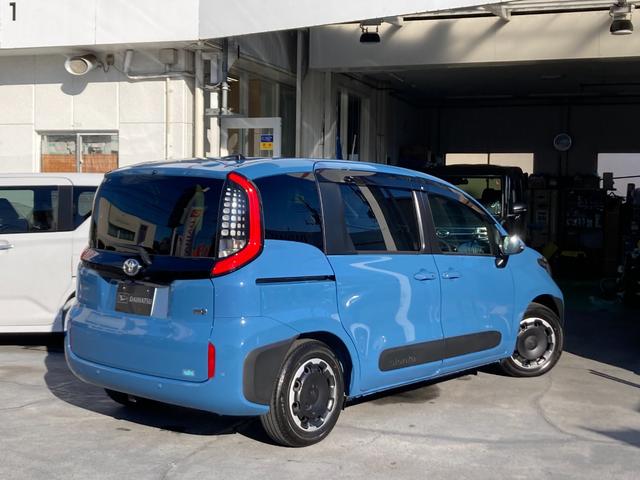 シエンタ ハイブリッドＺ　ワンオーナー　禁煙車　天井サーキュレーター　純正ディスプレイオーディオ　ナビ　ＢＴ　地デジ　全周囲カメラ　両側電動スライドドア　レーダークルーズコントロール　Ｄミラー　ドライブレコーダー　ＥＴＣ（27枚目）