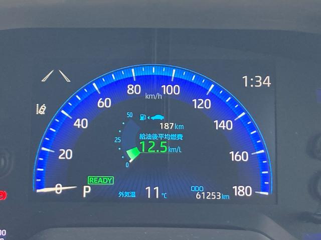 カローラスポーツ ハイブリッドＧ　Ｚ　１オーナー　ＴＲＤフロント・サイド・リア　トヨタセーフティセンス　レーダークルーズ　９インチ純正ナビ　地デジ　ＤＶＤ／ＣＤ　ＢＴ　ＨＤＭＩ　バックカメラ　ビルトインＥＴＣ２．０　前後ドラレコ（4枚目）