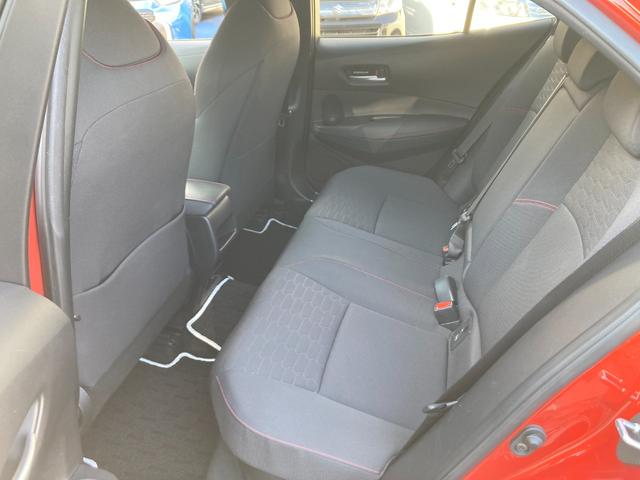 カローラスポーツ ハイブリッドＧ　Ｚ　１オーナー　ＴＲＤフロント・サイド・リア　トヨタセーフティセンス　レーダークルーズ　９インチ純正ナビ　地デジ　ＤＶＤ／ＣＤ　ＢＴ　ＨＤＭＩ　バックカメラ　ビルトインＥＴＣ２．０　前後ドラレコ（31枚目）