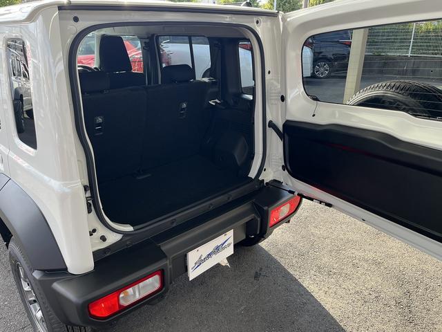 ジムニーノマド ＦＣ　登録済み未使用車　オートマ車　ＬＥＤヘッドライト　フォグランプ　スズキセーフティサポート　スマートキー　プッシュスタート　シートヒーター　ステアリングスイッチ　アイドリングストップ　コーナーセンサー（21枚目）