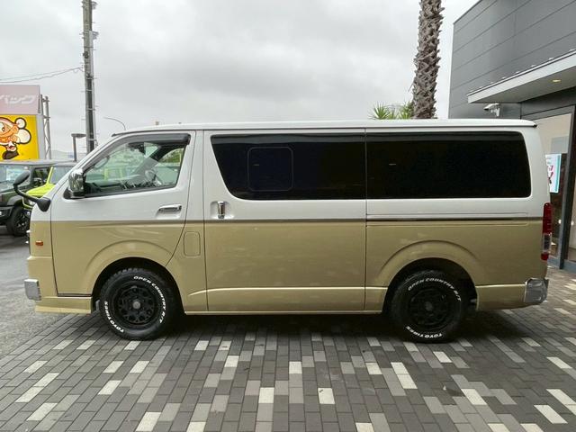 ハイエースバン スーパーＧＬ　ダークプライムＩＩ　Ｃａｒｉｃａ　Ｃａｌ‘ｓＭｏｔｏｒ　Ｃａｒｉｃａ　Ｃａｌ‘ｓＭｏｔｏｒ１１インチナビ　ＥＴＣ　デジタルミラー　バックカメラ　ベッドキット　ＲＡＹＳホイール　オープンカントリー（8枚目）