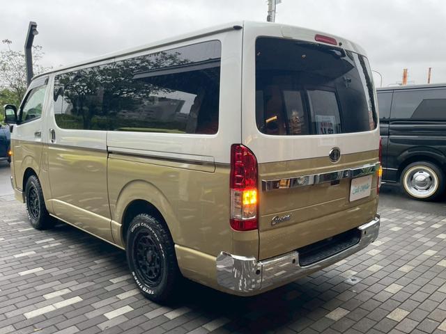 ハイエースバン スーパーＧＬ　ダークプライムＩＩ　Ｃａｒｉｃａ　Ｃａｌ‘ｓＭｏｔｏｒ　Ｃａｒｉｃａ　Ｃａｌ‘ｓＭｏｔｏｒ１１インチナビ　ＥＴＣ　デジタルミラー　バックカメラ　ベッドキット　ＲＡＹＳホイール　オープンカントリー（9枚目）