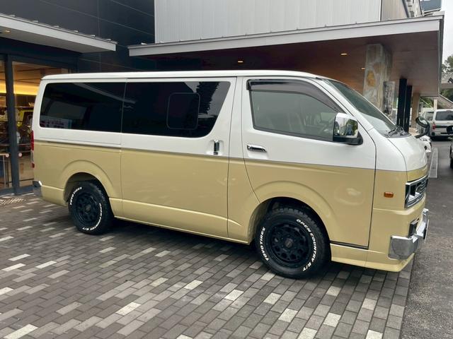 ハイエースバン スーパーＧＬ　ダークプライムＩＩ　Ｃａｒｉｃａ　Ｃａｌ‘ｓＭｏｔｏｒ　Ｃａｒｉｃａ　Ｃａｌ‘ｓＭｏｔｏｒ１１インチナビ　ＥＴＣ　デジタルミラー　バックカメラ　ベッドキット　ＲＡＹＳホイール　オープンカントリー（12枚目）