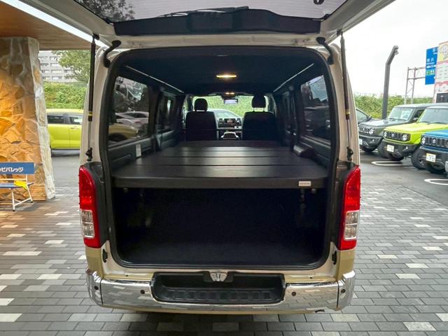 ハイエースバン スーパーＧＬ　ダークプライムＩＩ　Ｃａｒｉｃａ　Ｃａｌ‘ｓＭｏｔｏｒ　Ｃａｒｉｃａ　Ｃａｌ‘ｓＭｏｔｏｒ１１インチナビ　ＥＴＣ　デジタルミラー　バックカメラ　ベッドキット　ＲＡＹＳホイール　オープンカントリー（72枚目）