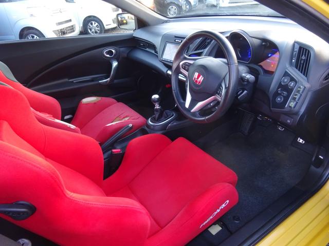 ＣＲ－Ｚ αブラックレーベル　平成２３年式走行７１４００キロタイミングチェーン６速ＭＴスマートキー無限フルエアロＴＥＩＮ車高調オートエアコンパワステフル装備ＨＤＤナビワンセグＴＶバックカメラＥＴＣ社外１７インチアルミ（30枚目）