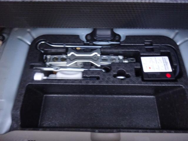 朝１０時から夜１９時まで営業しております。水曜日は定休日となります。お車のことでしたら何でもお気軽にお問合せ下さい。気に入ったお車がみつかるといいですね。