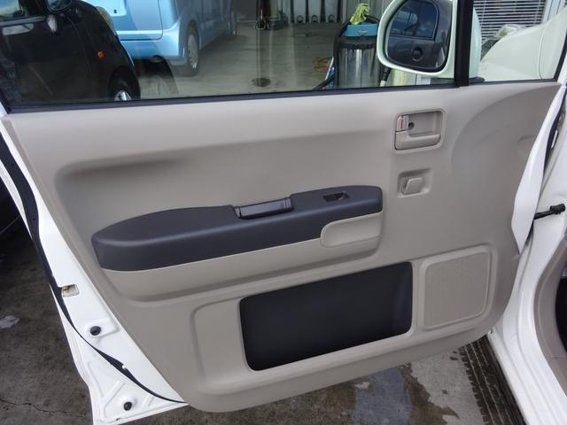 当社では、遠方登録納車も承っております。遠方のお客様に対しても親身になてお車のご相談をお受けいたします。　現車確認が出来ないというお客様には、電話やメールにてご対応させて頂きます。