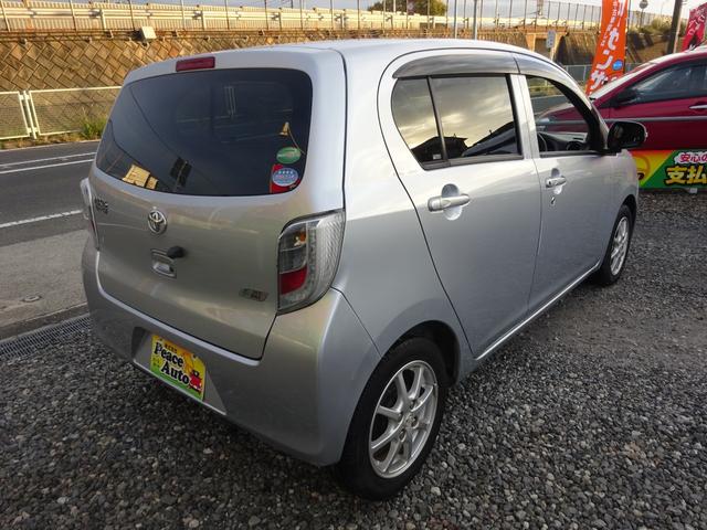 ピクシスエポック Ｇ　ＳＡ　平成２５年式走行４７７００キロタイミングチェーンＣＶＴスマートキーオートエアコンパワステフル装備純正ＳＤナビワンセグＴＶバックカメラＡＵＸ接続ＥＴＣドライブレコーダー純正１４インチアルミ（12枚目）