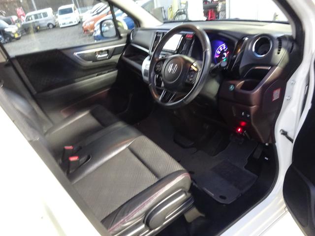 当社は全車オイル交換無料サービスを徹底しています！安い車だからでは手を抜きません！購入後のことも考えて検討してみて下さい！利益も大事ですがお客様との信頼が一番大切なんです！！