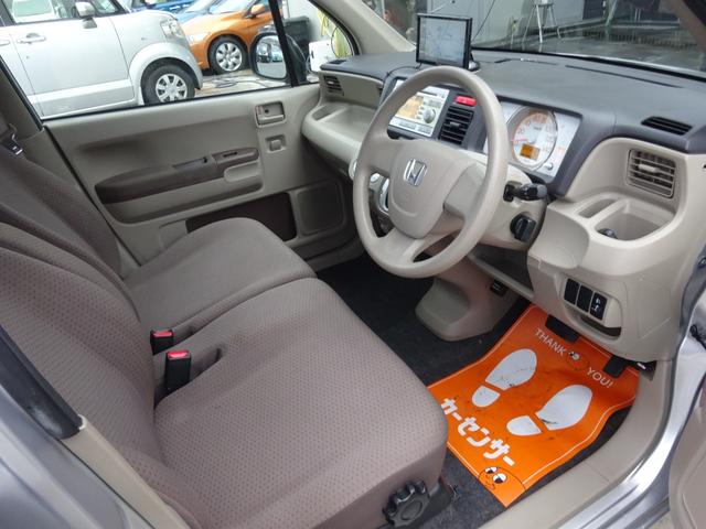 当社は全車オイル交換無料サービスを徹底しています！安い車だからでは手を抜きません！購入後のことも考えて検討してみて下さい！利益も大事ですがお客様との信頼が一番大切なんです！！