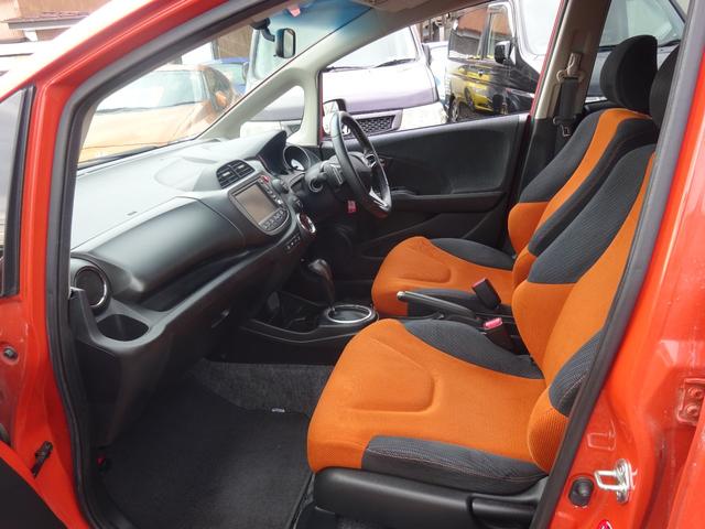 ���X�͕i�����I�d����̍ہA�S���҂��P��P��̎��q�����Ԃ������Ċm�F�����A���I���Ă���d������s���Ă���܂��̂ŁA�C�����⑖�s�������A��؋U�薳���L�ڂ������܂��B