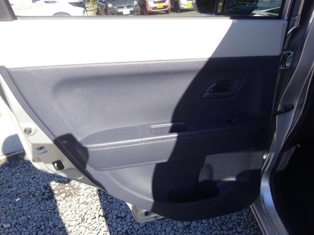 ゼスト G 平成18年式 走行55400キロ 修復歴無し 4速AT キーレス オートエアコン パワステ フル装備 純正HDDナビ 音楽録音 ベンチシート プライバシーガラス 電動格納ミラー ETC(29枚目)