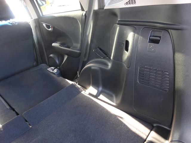 フィットハイブリッド RS 平成24年式車検令和8年6月走行154200キロタイミングチェーン修復歴無し6速MTスマートキーオートエアコンパワステ純正メモリーナビフルセグTV音楽録音BluetoothバックカメラETCHID(23枚目)