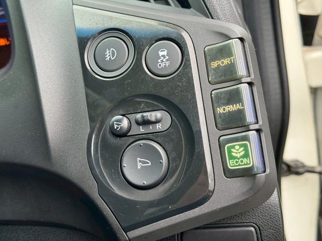ＣＲ－Ｚ αブラックレーベル　ワークエモーション　ＣＲ極　１８インチホイール　柿本改マフラー　ダウンサス　ＦＡＬＫＥＮ新品タイヤ　クスコタワーバー　スマートキー　ＥＴＣ　ナビ　バックカメラ　ブルートゥース接続　ＴＶ　サブウーファー（25枚目）