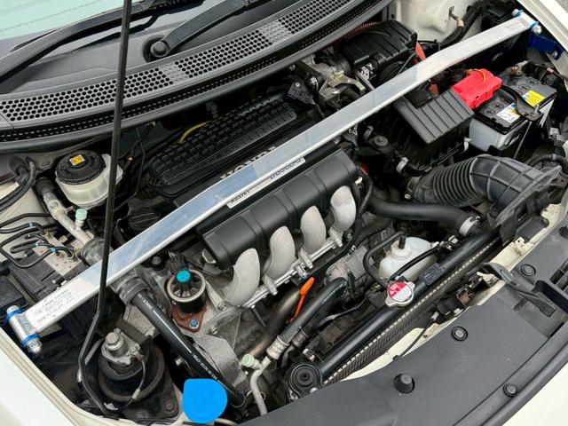 ＣＲ－Ｚ αブラックレーベル　ワークエモーション　ＣＲ極　１８インチホイール　柿本改マフラー　ダウンサス　ＦＡＬＫＥＮ新品タイヤ　クスコタワーバー　スマートキー　ＥＴＣ　ナビ　バックカメラ　ブルートゥース接続　ＴＶ　サブウーファー（44枚目）