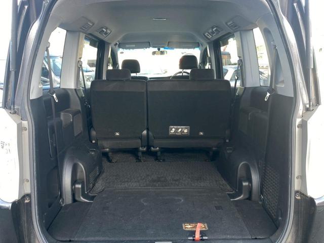 ステップワゴンスパーダ クールスピリット　記録簿　ナビ　地デジ　全方位カメラ　ＥＴＣ　両側電動スライドドア　ＣＤ・ＤＶＤ再生　タイミングチェーン　ＭＳＶ　修復歴なし　スマートキー２個　ＭＴモード付ＣＶＴ　純正アルミホイール　ＨＩＤ　フォグ（36枚目）