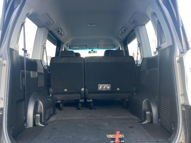 ステップワゴンスパーダ クールスピリット　記録簿　ナビ　地デジ　全方位カメラ　ＥＴＣ　両側電動スライドドア　ＣＤ・ＤＶＤ再生　タイミングチェーン　ＭＳＶ　修復歴なし　スマートキー２個　ＭＴモード付ＣＶＴ　純正アルミホイール　ＨＩＤ　フォグ（37枚目）