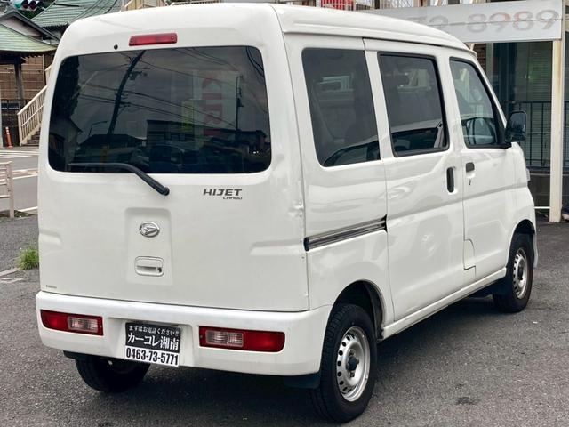 ハイゼットカーゴ ＤＸ　ドラレコ　ＥＴＣ　パワーウィンドウ　頭上コンソール　タイミングチェーン　ハイルーフ　インパネ４ＡＴ　修復歴無し　エアコン　パワステ　フルフラットシート　４ナンバー　軽貨物　積載量３５０ｋｇ（7枚目）