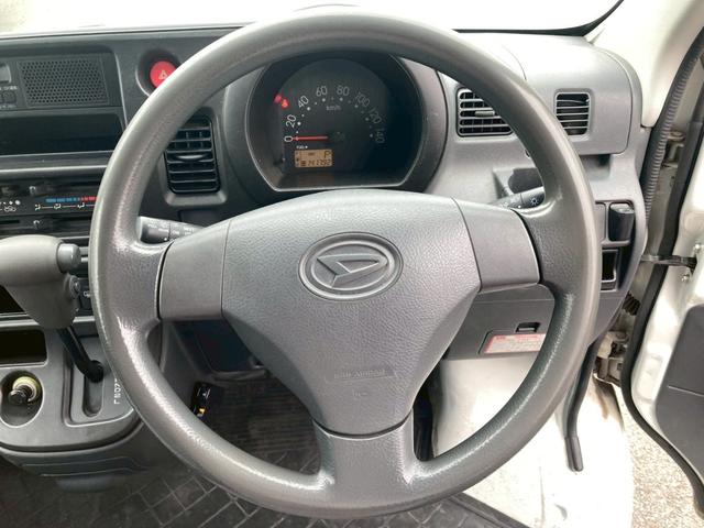 ハイゼットカーゴ ＤＸ　ドラレコ　ＥＴＣ　パワーウィンドウ　頭上コンソール　タイミングチェーン　ハイルーフ　インパネ４ＡＴ　修復歴無し　エアコン　パワステ　フルフラットシート　４ナンバー　軽貨物　積載量３５０ｋｇ（14枚目）