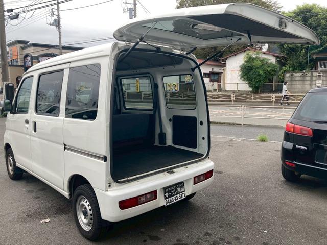 ハイゼットカーゴ ＤＸ　ドラレコ　ＥＴＣ　パワーウィンドウ　頭上コンソール　タイミングチェーン　ハイルーフ　インパネ４ＡＴ　修復歴無し　エアコン　パワステ　フルフラットシート　４ナンバー　軽貨物　積載量３５０ｋｇ（30枚目）
