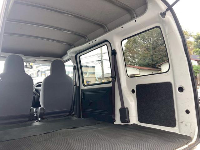 ハイゼットカーゴ ＤＸ　ドラレコ　ＥＴＣ　パワーウィンドウ　頭上コンソール　タイミングチェーン　ハイルーフ　インパネ４ＡＴ　修復歴無し　エアコン　パワステ　フルフラットシート　４ナンバー　軽貨物　積載量３５０ｋｇ（35枚目）