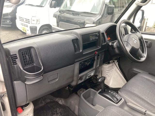 ミニキャブバン ＣＤ　法人１オーナー　切替４ＷＤ　タイベル交換済み　修復歴無し（19枚目）