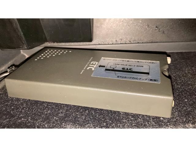 セレナ ２０Ｘ　ナビ　バックカメラ　地デジ　ＥＴＣ　両側電動スライドドア　スマートキー　クルコン　タイミングチェーン　ＣＤ・ＤＶＤ再生（8枚目）