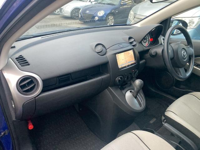 デミオ １３Ｃ　ナビ　バックカメラ　地デジ　ＥＴＣ　タイミングチェーン　修復歴無し　ミュージックサーバー　ＣＤ　インパネ４ＡＴ　電格ミラー　エアコン　パワステ　パワーウィンドウ　ＡＢＳ　運転席・助手席エアバッグ（21枚目）