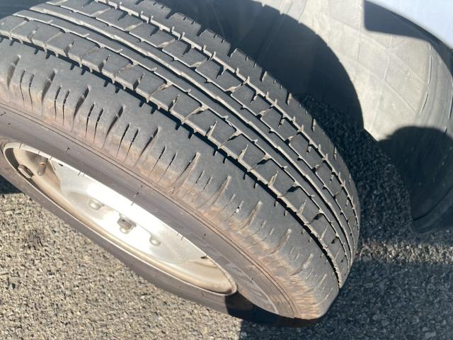 ＡＤ ＶＥ　１オーナー　記録簿　２０２５年製造タイヤ　ナビ　ブルートゥース接続　フルセグＴＶ　ＥＴＣ　キーレス　１００Ｖ電源　パワーウィンドウ　電動格納ミラー　ＣＶＴ　エアコン　パワステ　タイミングチェーン（9枚目）